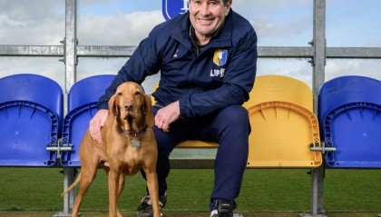 bwin-曼斯菲尔德主帅：我父亲曾带队战胜阿森纳；踢阿森纳会很美好